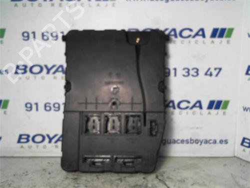 Used Fuse box Fuse box 38351495 38351495