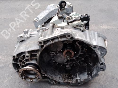 gearbox-vw-passat-b6-3c2-2005-2006-2007-2008-2009-2010-2011-38334587 main image