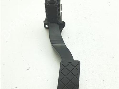 pedal-vw-passat-b8-3g2-cb2-2014-38368067 main image