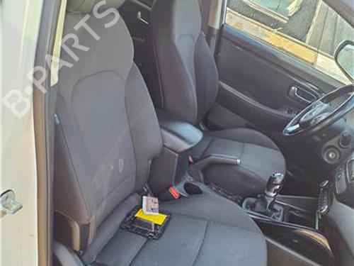 Seats set KIA CARENS IV 1.7 CRDi | BP38389552C78 - Image 2