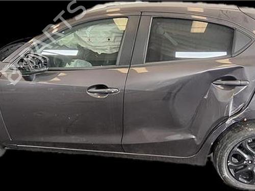 dr-venstre-foran-mazda-2-hatchback-dl-dj-2014-38389344 main image