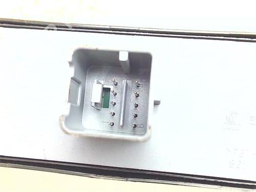 Left front window switch SKODA YETI (5L) 1.2 TSI | BP38398661I27 - Image 4