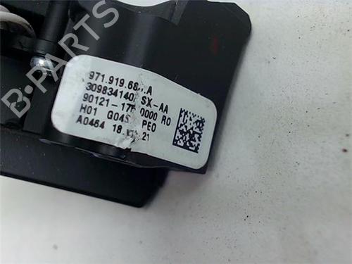 Steering wheel controls PORSCHE CAYENNE Coupe (9YB) 3.0 E-Hybrid AWD | BP38386387E15 - Image 4