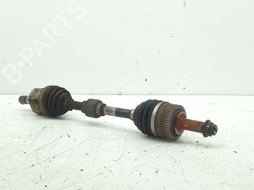 Drivaksel fortil venstre Drivaksel fortil venstre HYUNDAI i40 I (VF) 1.7 CRDI (141 hp) 39667486 39667486
