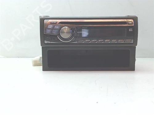 radio-ssangyong-rodius-i-2005-38405059 main image