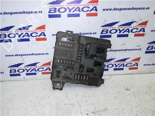 Used Fuse box Fuse box 38349627 38349627