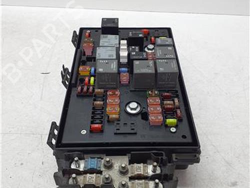 Used Fuse box Fuse box 38364794 38364794