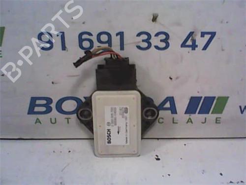 Used Fuse box Fuse box 38354785 38354785