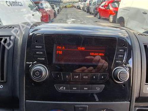 radio-peugeot-boxer-van-2006-38385244 main image