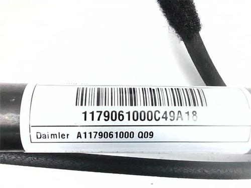Andre INFINITI QX30 2.2 D AWD | BP38376221O1 - Image 2
