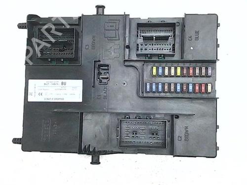 Used Fuse box Fuse box 38398108 38398108