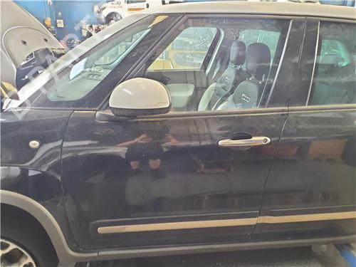 left-front-door-fiat-500l-351_-352_-2012-38391535 main image