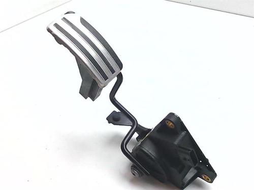 Used Pedal Pedal 38390831 38390831