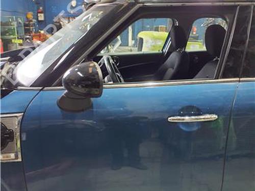 left-front-door-mini-mini-countryman-f60-2016-38399829 main image