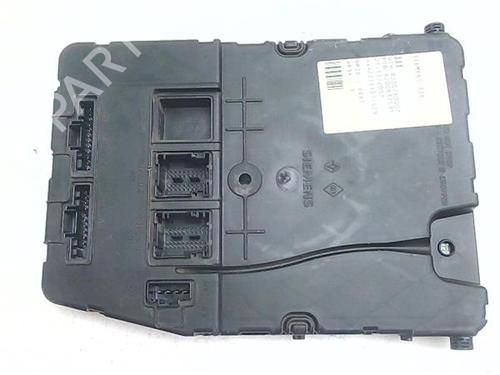 Used Fuse box Fuse box 38350932 38350932