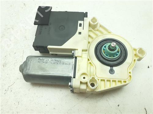 Used Right front window motor Right front window motor 38482656 38482656