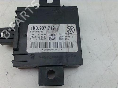 Control unit AUDI A3 (8P1) 2.0 TDI 16V | BP38404454M11 - Image 2