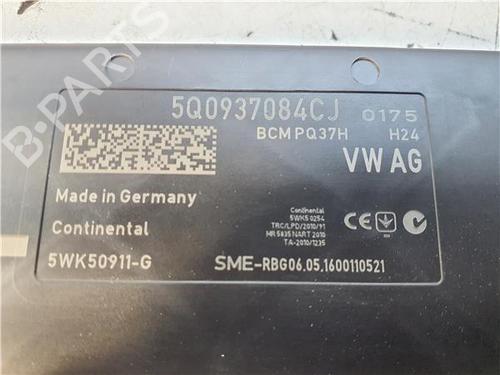 Fuse box SEAT LEON ST (5F8) 1.6 TDI | BP38370309E1 - Image 2