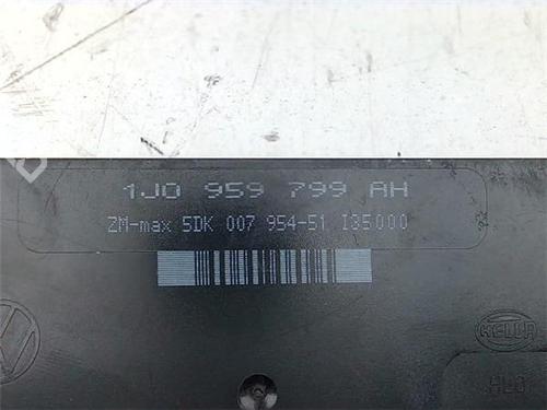 Comfort control module SEAT LEON (1M1) 1.9 TDI | BP38404130M56 - Image 2