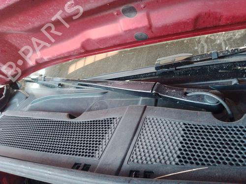 Used Front windshield wiper arm Front windshield wiper arm 38400384 38400384