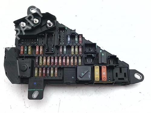 Used Fuse box Fuse box 38363561 38363561