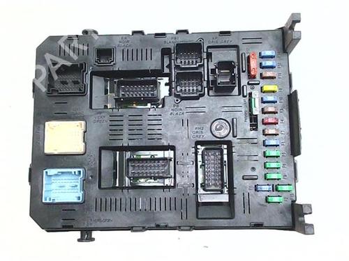 Used Fuse box Fuse box 39434826 39434826