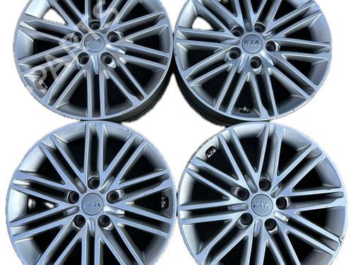 wheel-set-kia-carens-iv-2013-38384322 main image
