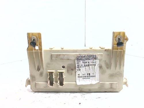 Used Fuse box Fuse box 38399326 38399326