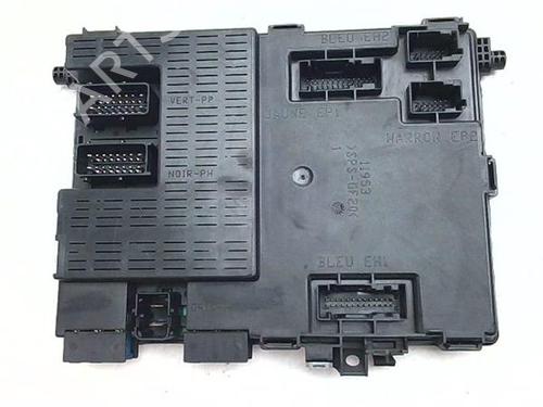 Used Fuse box Fuse box 38407523 38407523