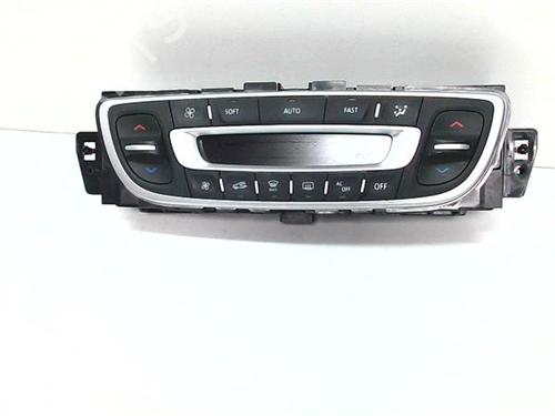 climate-control-renault-megane-iv-saloon-2016-38383535 main image