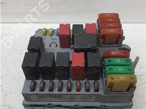 Used Fuse box Fuse box 38367260 38367260