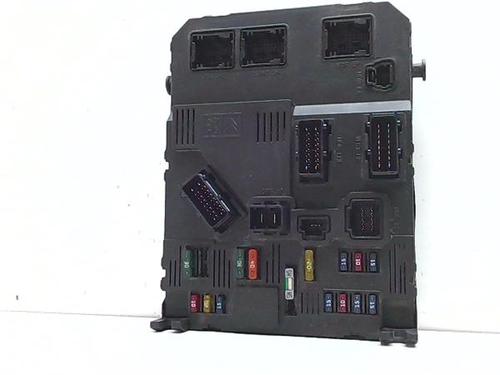 Used Fuse box Fuse box 39434902 39434902