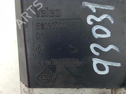 Used Fuse box Fuse box 38406886 38406886