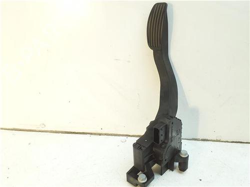 pedal-iveco-daily-vi-van-2014-40085776 main image