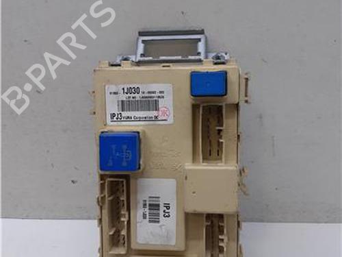 Used Fuse box Fuse box 38358671 38358671