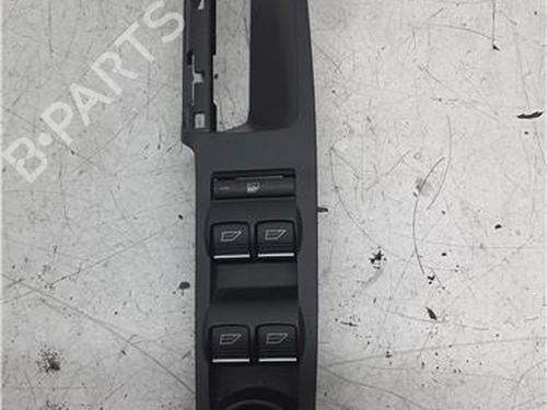 switch-ford-kuga-ii-dm2-2012-38369604 main image