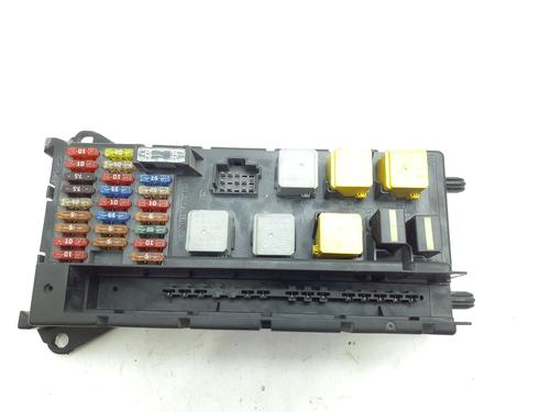 Used Fuse box Fuse box 39094090 39094090