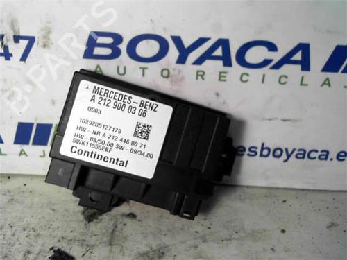 Used Fuse box Fuse box 38351521 38351521