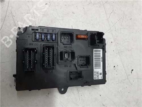 Used Fuse box Fuse box PEUGEOT 407 (6D_) 2.0 HDi 135 (6DRHRH, 6DRHRE, 6DRHRG, 6DRHRJ) (136 hp) 39955871 39955871