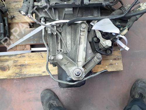 gearbox-renault-clio-iii-br01-cr01-2005-2006-2007-2008-2009-2010-2011-2012-2013-2014-39721909 main image