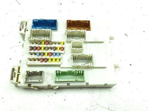 Used Fuse box Fuse box 38402430 38402430