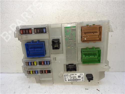 Used Fuse box Fuse box 38358470 38358470
