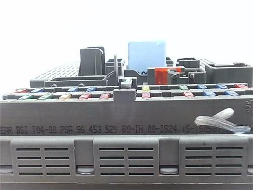 Fuse box CITROËN C5 I (DC_) 2.0 HDi (DCRHZB, DCRHZE) | BP39955659E1 - Image 3