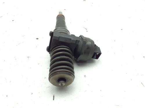 Injector AUDI A3 (8P1) 1.9 TDI | BP38334080M100 - Image 3