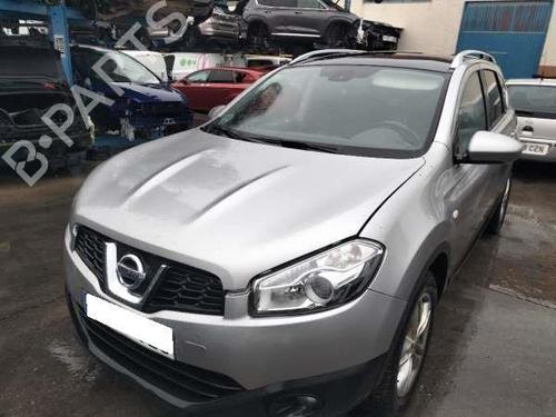 Used Left front door Left front door 38381773 38381773