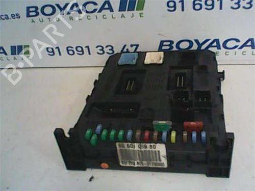 Used Fuse box Fuse box 38349384 38349384