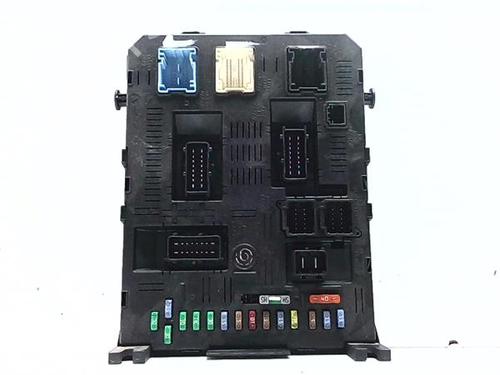 Used Fuse box Fuse box CITROËN C5 II Break (RE_) 2.0 HDi (RERHRH) (136 hp) 39962221 39962221