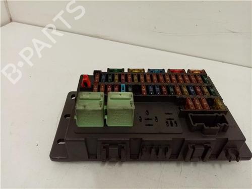 Used Fuse box Fuse box 38360605 38360605