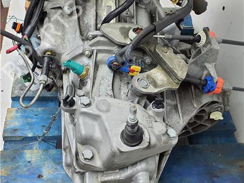 gearbox-renault-megane-ii-saloon-lm01_-2003-38392486 main image