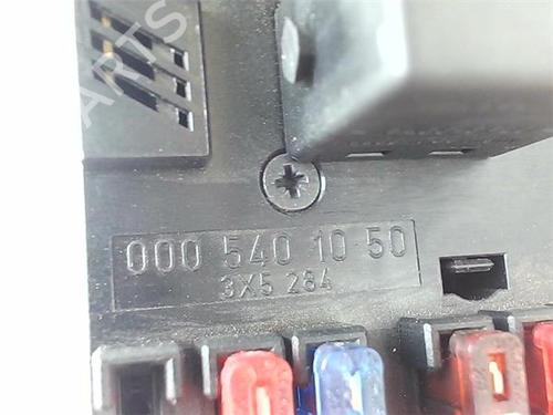 Fuse box MERCEDES-BENZ E-CLASS (W124) E 220 (124.022) | BP38404310E1 - Image 2